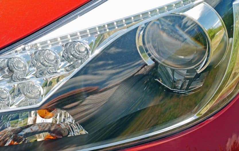 cambiar bombilla coche