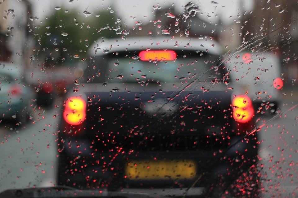 conducir con lluvia