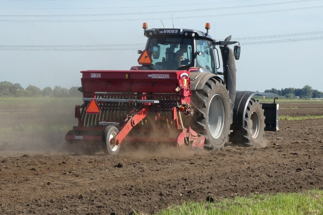 tractor 0